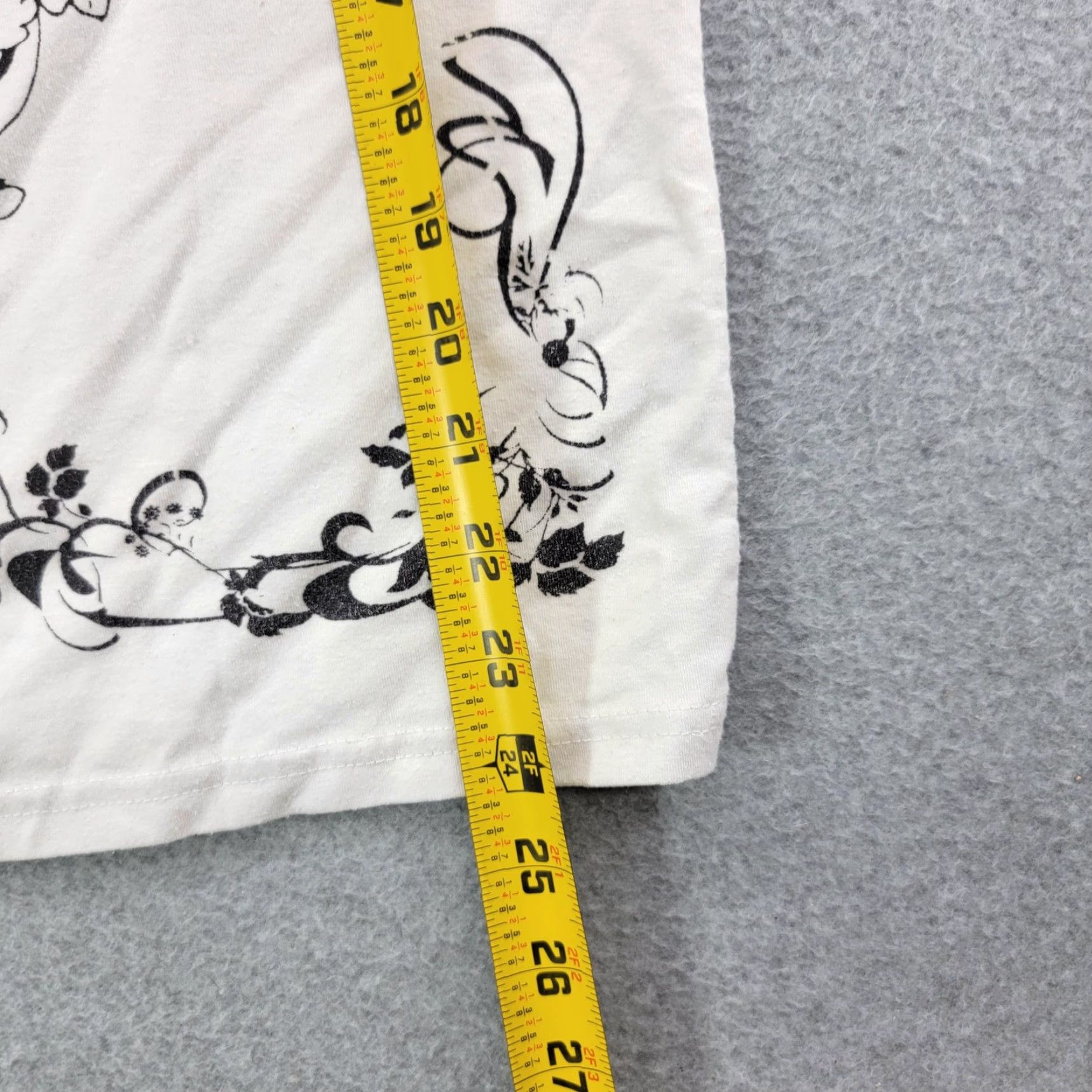 Vintage Exit Shirt Mens One Size White Dragon Crest Rhinestone Graphic Tee Made Mexico Size US S / EU 44-46 / 1 - 5 Thumbnail