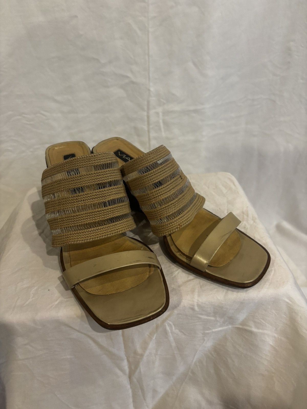 Other Italy comfy heels Slippers.wf009 Size US 6 / IT 36 - 8 Thumbnail