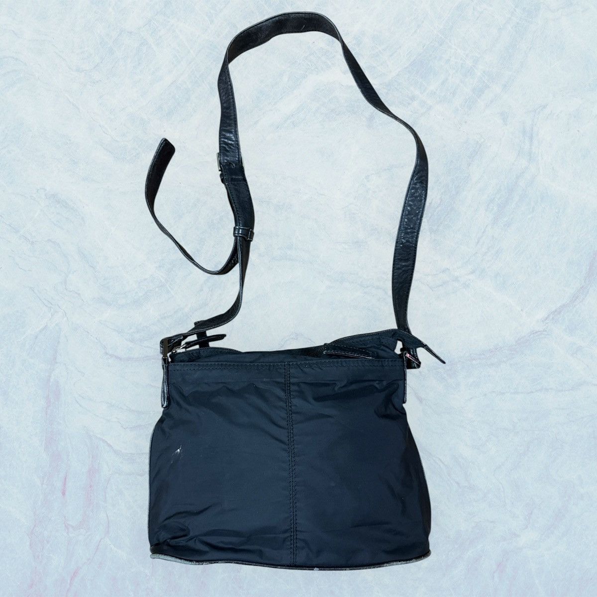 Issey Miyake Vintage IS Issey Miyake Nylon sling Bag Size ONE SIZE - 1 Thumbnail