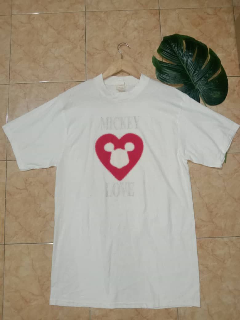 Disney Vintage 90s Disney Mickey Mouse love T-Shirt Size US L / EU 52-54 / 3 - 2 Thumbnail