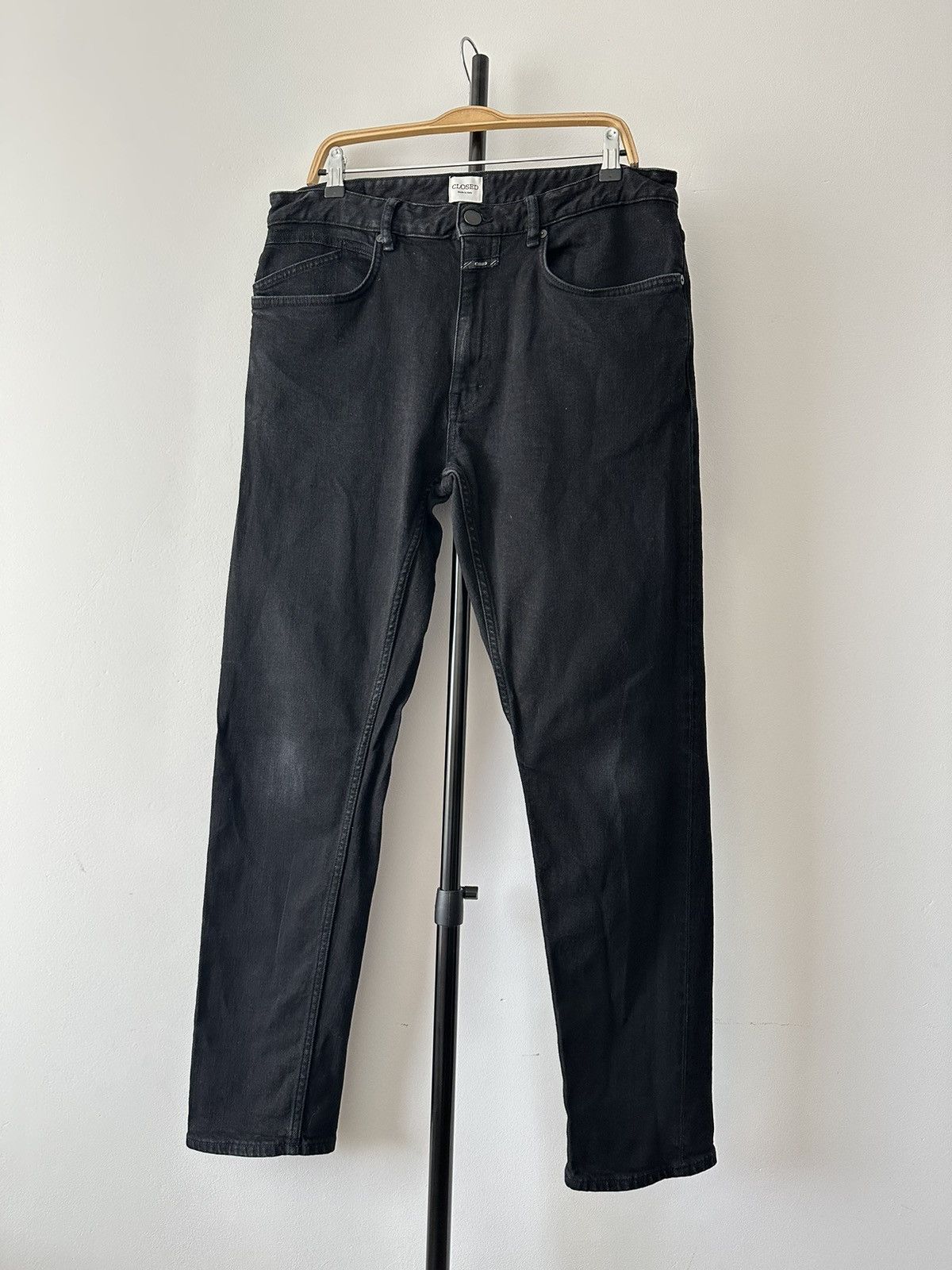 CLOSED CLOSED Jeans Tapered Fit selvedge denim stretch trousers Size US 34 / EU 50 - 1 Thumbnail