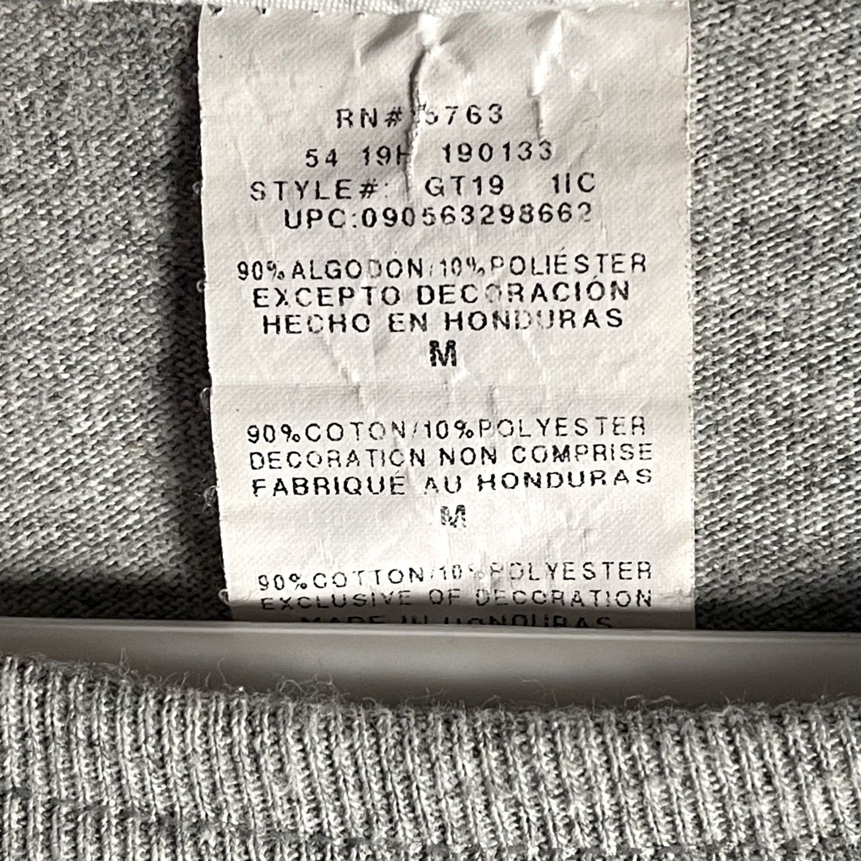 Champion VINTAGE Champion Football T-Shirt Gray Adult Medium Crew Neck Short Sleeve Men 90s USA Sports Football Embroidered Logo COTTON POLYESTER Size US M / EU 48-50 / 2 - 5 Thumbnail