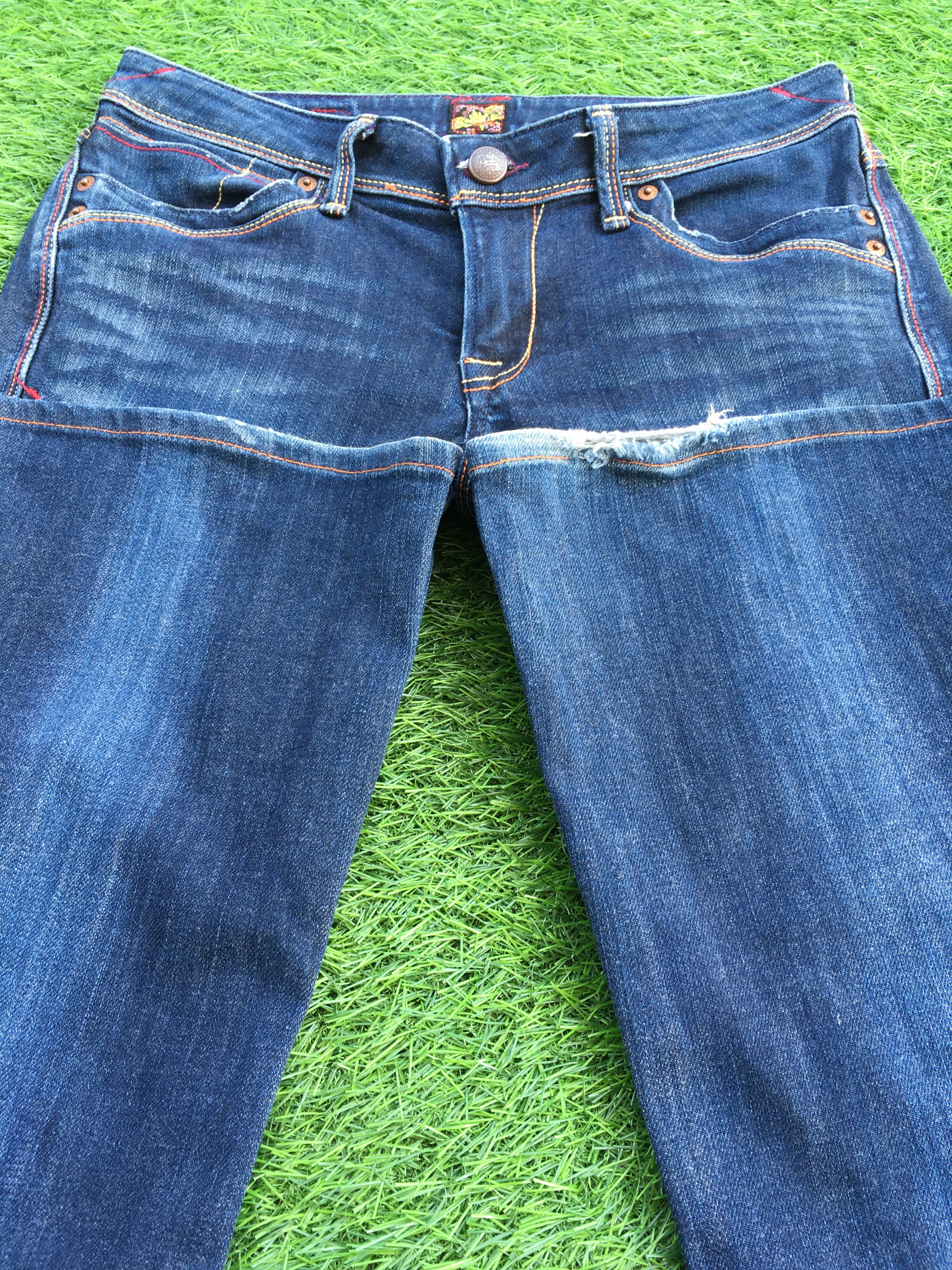 Japanese Brand Y2K Low Rise Distressed Flare Jeans D-1208 Size 26" / US 2 / IT 38 - 5 Thumbnail