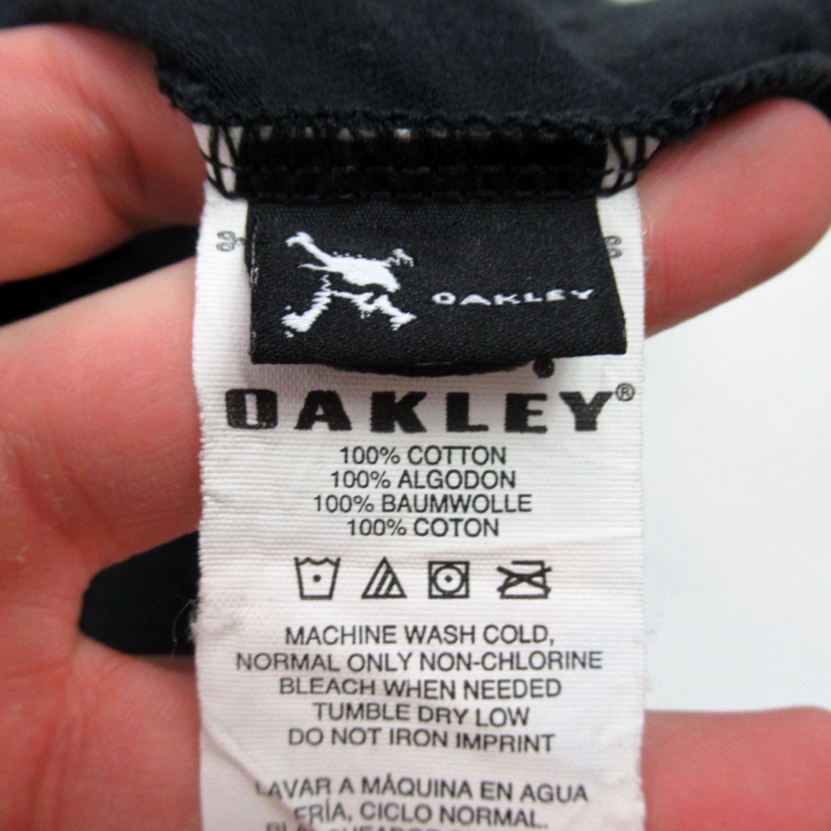 Oakley Oakley Shirt Mens Medium Black Short Sleeve Regular Fit Casual Lightweight Mens Regular Black Oakley Shirt Size US M / EU 48-50 / 2 - 8 Thumbnail