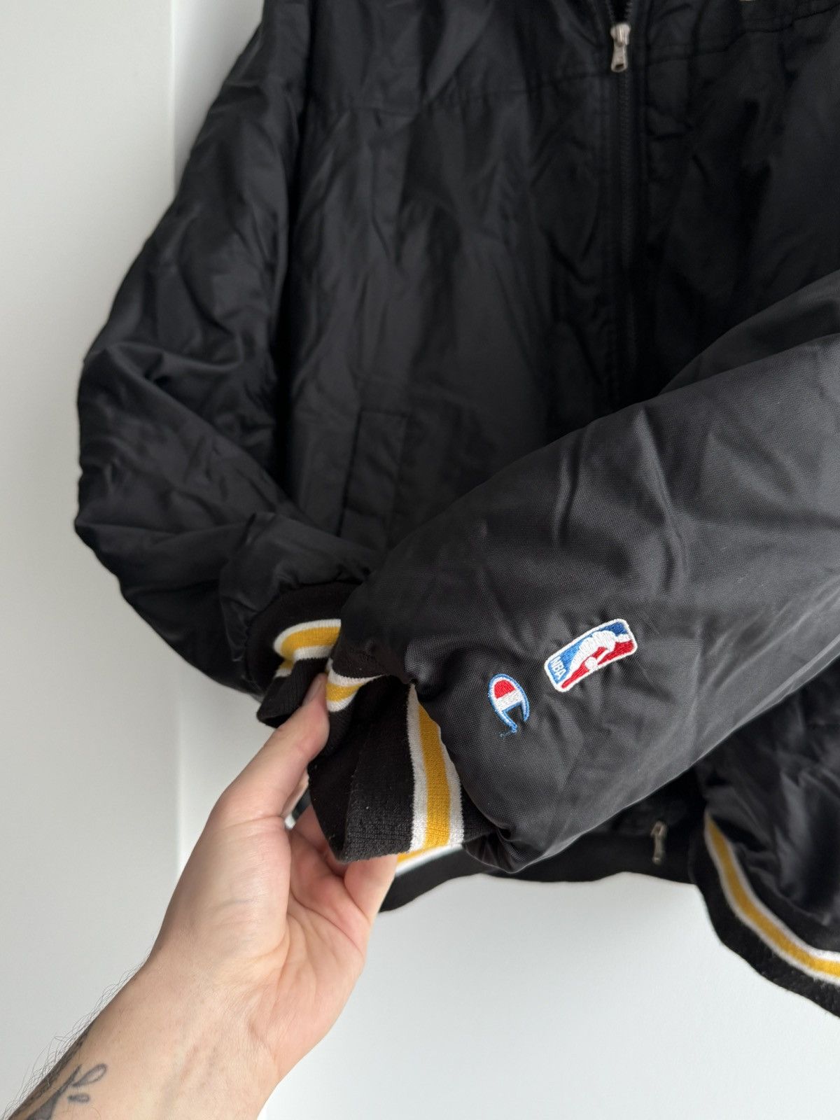 Champion Vintage Lakers NBA Champion Bomber Jacket Size US XXL / EU 58 / 5 - 5 Thumbnail