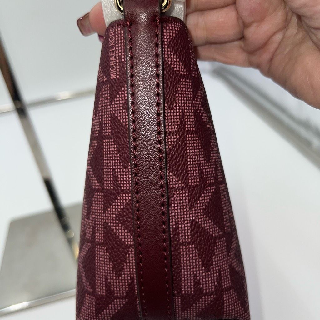 Michael Kors MICHAEL KORS JET SET SMALL ZIP CROSSBODY MK BAG 2 TONE OXBLOOD MERLOT PINK LOGO Size ONE SIZE - 6 Thumbnail