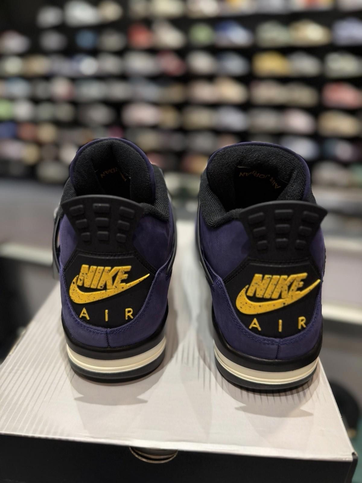 Jordan Brand Air Jordan 4 Retro Lakers "Imperial Purple" FV5029-500 (7.5) Size US 7.5 / EU 40-41 - 8 Thumbnail