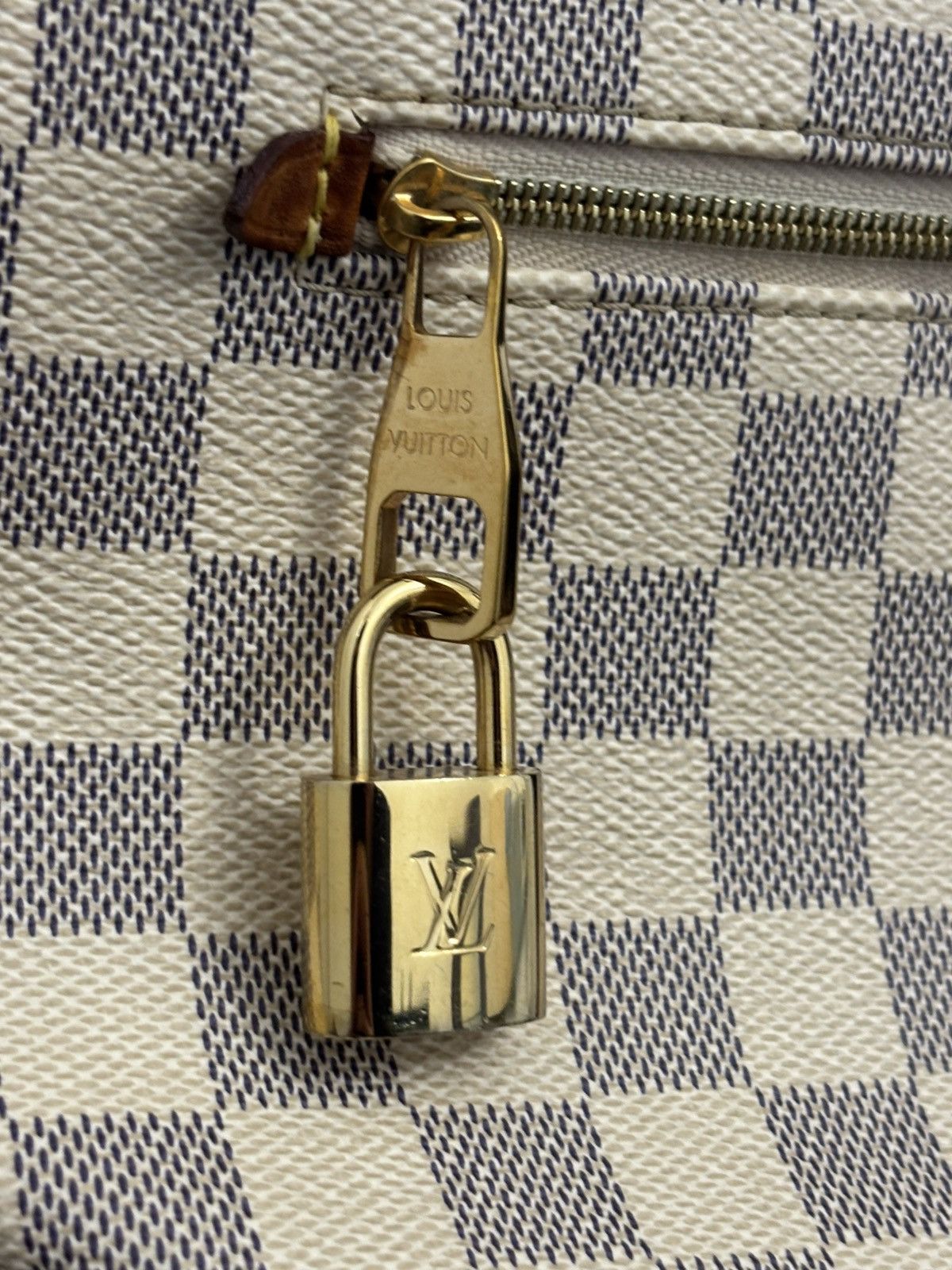 Louis Vuitton Louis Vuitton Damier Azur leather bag Size ONE SIZE - 10 Thumbnail