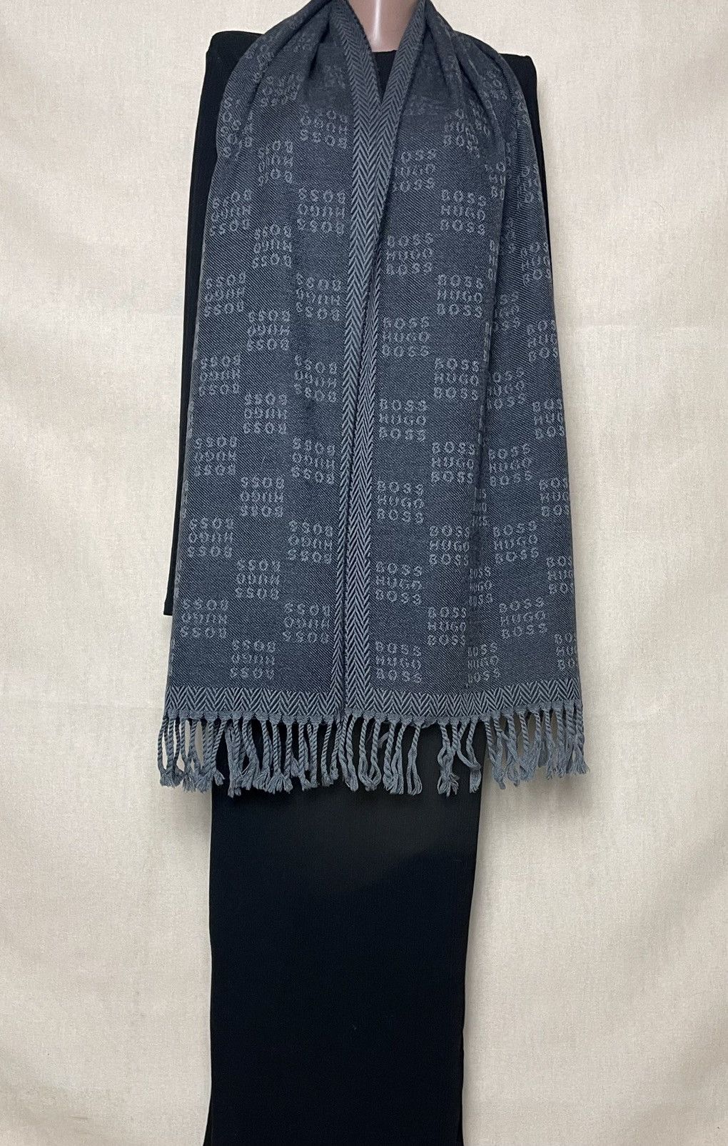 Hugo Boss Hugo Boss wool gray logo scarf Size ONE SIZE - 2 Thumbnail