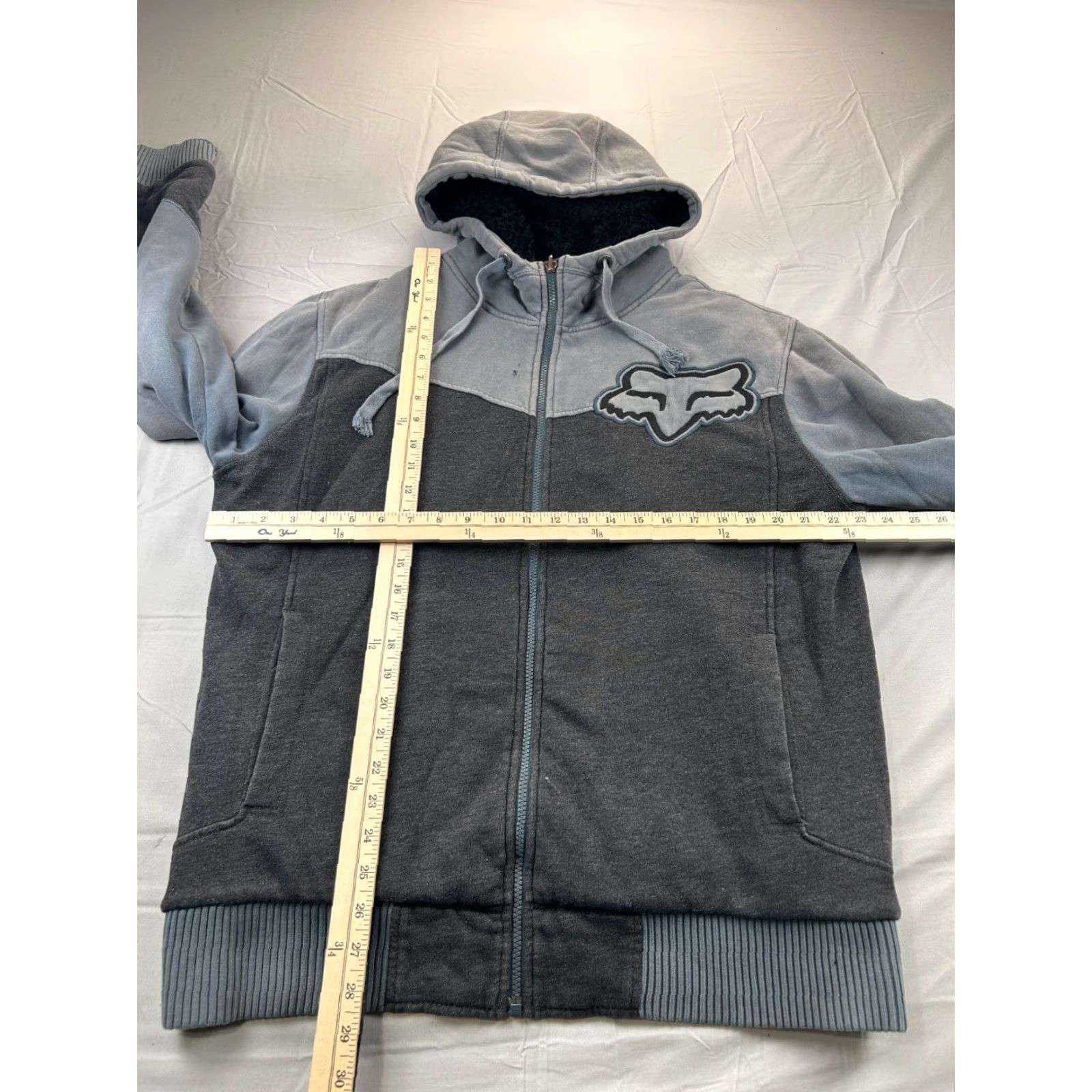 Vintage VINTAGE Fox Hoodie Jacket Mens Large Black Full Zip Y2K Skater Style Retro Size US L / EU 52-54 / 3 - 4 Thumbnail