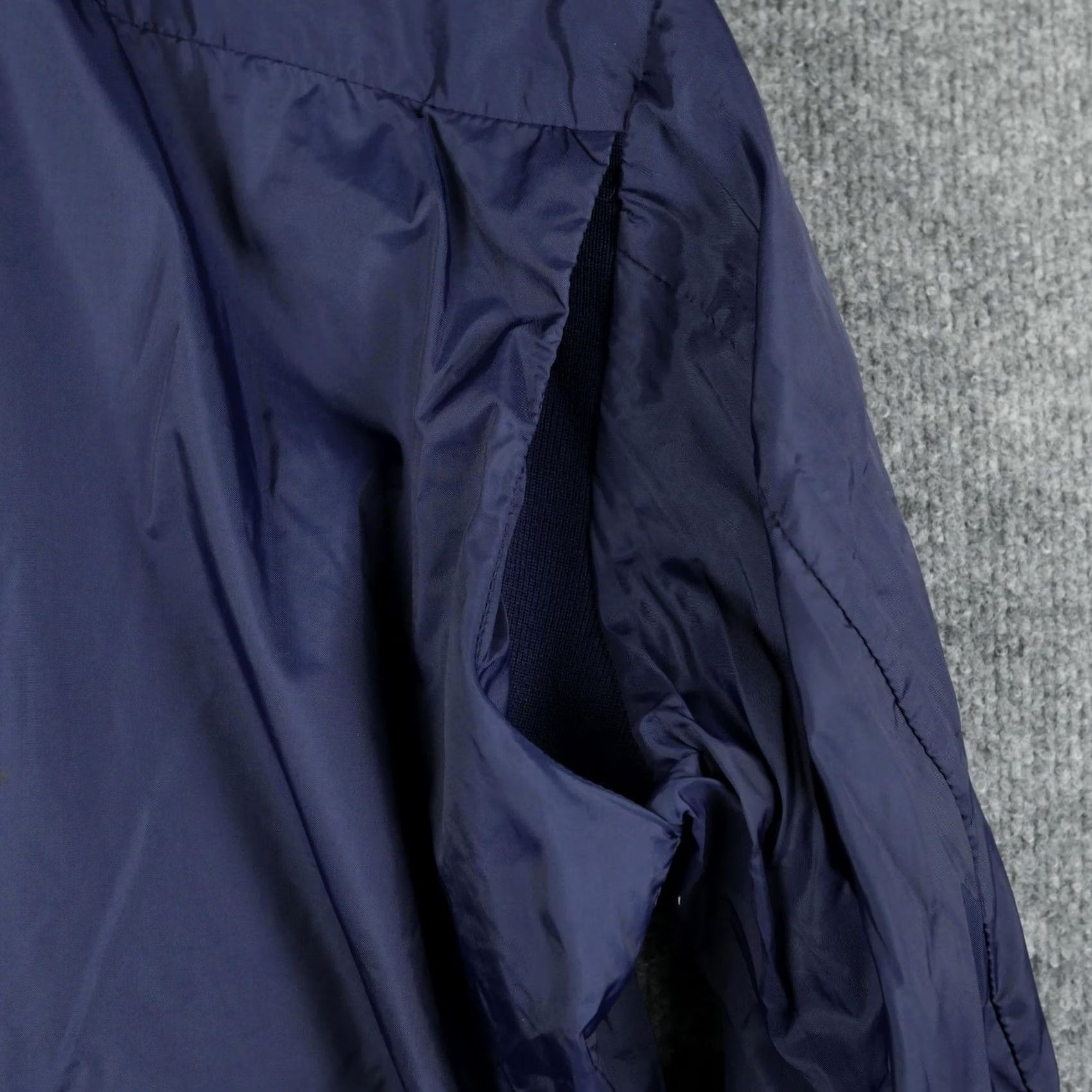 Izod VINTAGE IZOD LACOSTE JACKET Mens M Blue Windbreaker Zip 90s Size US M / EU 48-50 / 2 - 6 Thumbnail