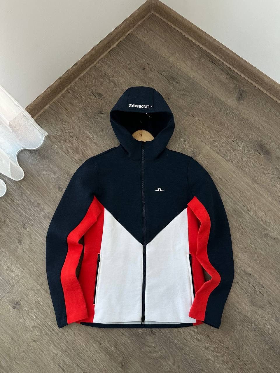J.Lindeberg × Vintage Vintage J.Lindeberg Full Zip Crystal Hoodie Size M / US 6-8 / IT 42-44 - 19 Thumbnail