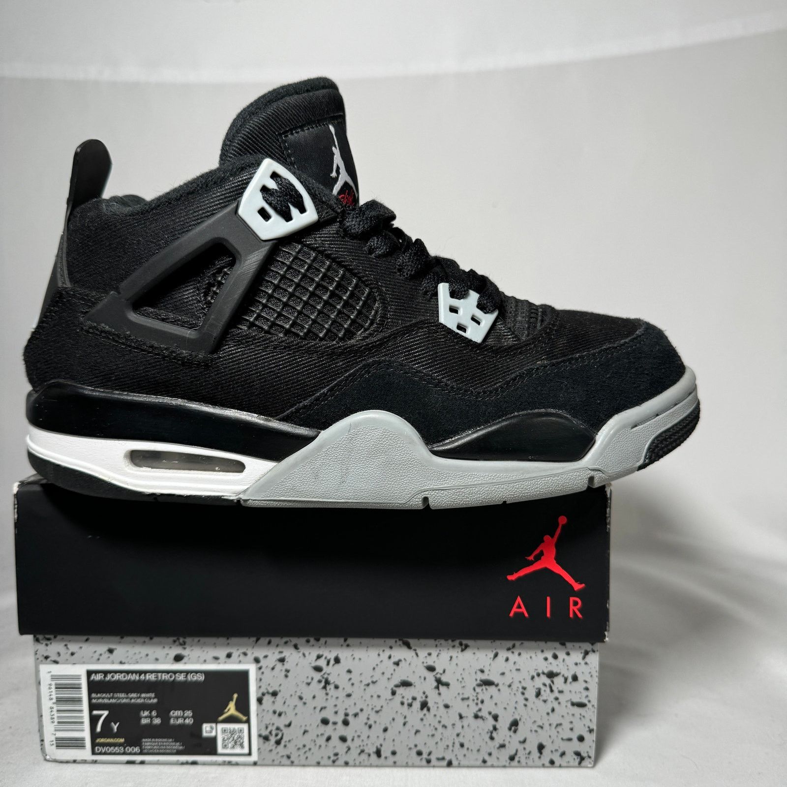 Jordan Brand × Nike Size 7 - Air Jordan 4 Retro SE GS Black Canvas Men's Shoes Size US 7 / EU 40 - 1 Thumbnail