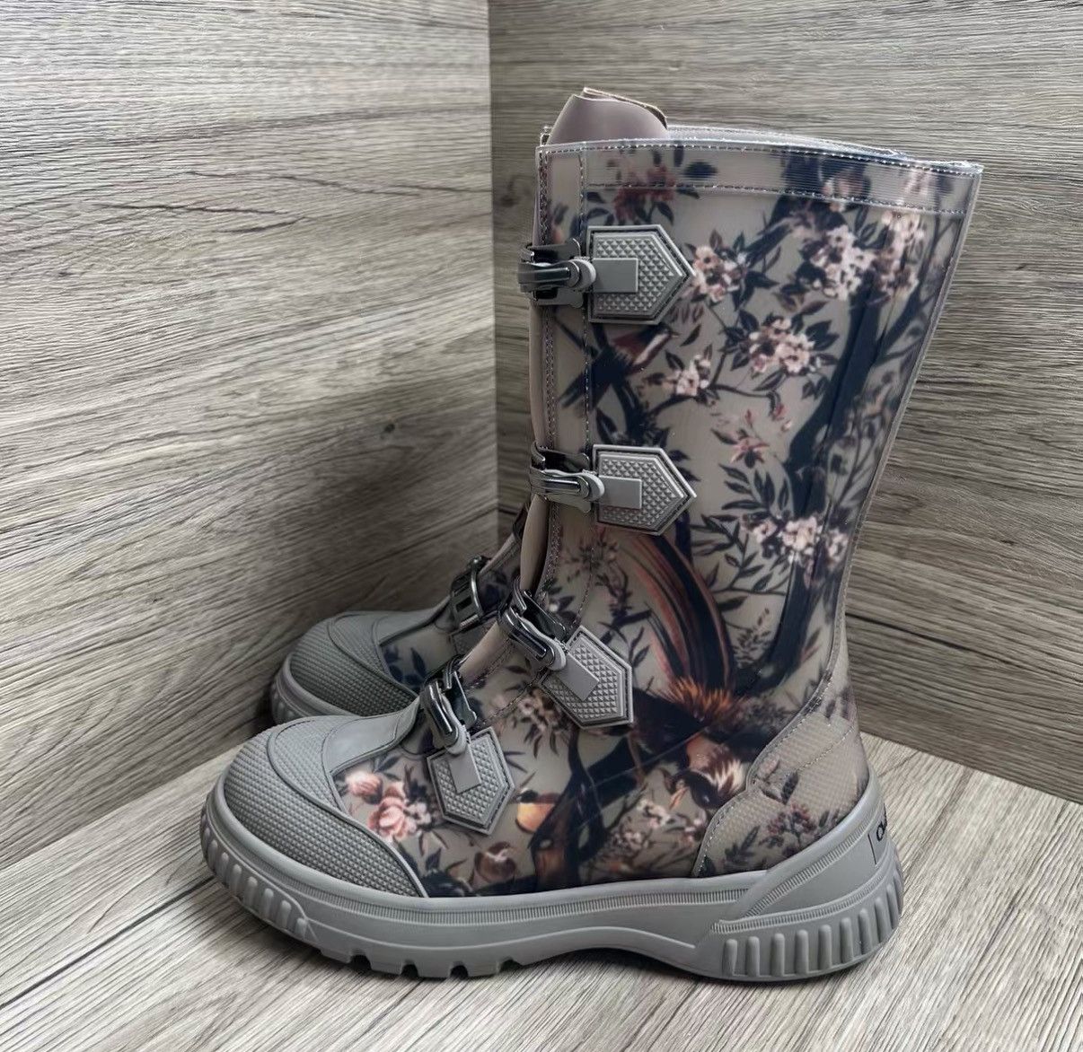 Dior Dior Grey Floral Buckle Martin Boots J41 Size US 7 / IT 37 - 1 Thumbnail