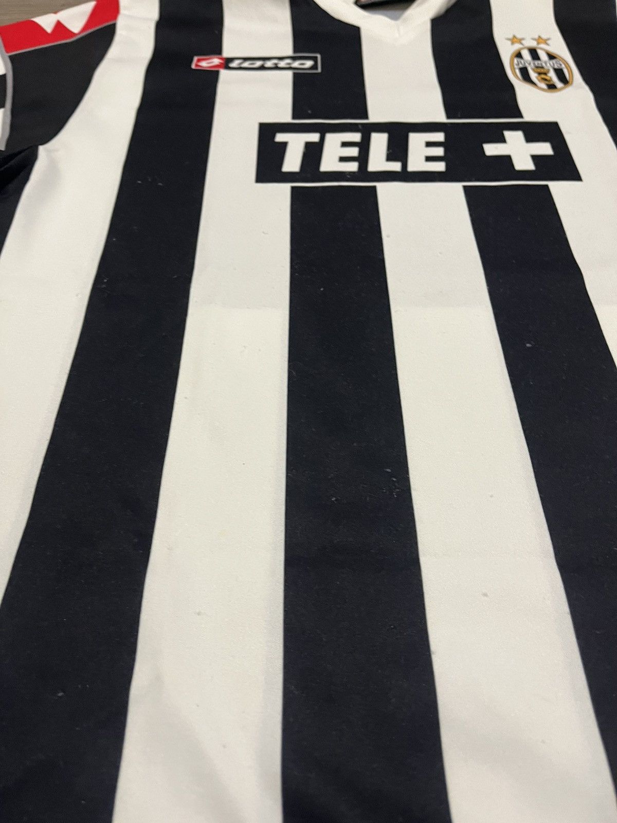 Lotto Sport × Vintage Juventus 2000/01 Football Shirt Lotto Soccer Vintage Jersey Size US S / EU 44-46 / 1 - 2 Thumbnail