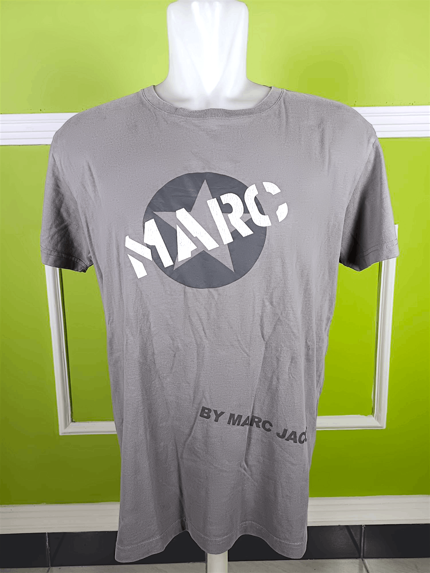 Marc Jacobs × Marc by Marc Jacobs × Vintage VTG Y2K Marc Jacobs Short Sleeve T-shirt Size US XL / EU 56 / 4 - 1 Thumbnail
