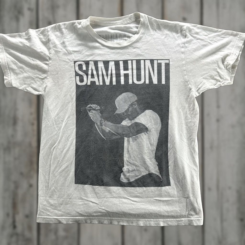 Vintage Sam Hunt Shirt Mens Medium White 15 In A 30 Tour Concert Tee Graphic Print Short Sleeve Crew Neck Size US M / EU 48-50 / 2 - 1 Thumbnail