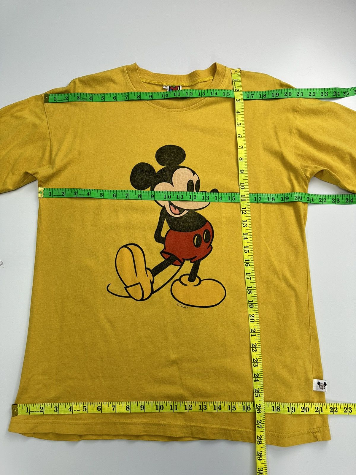 Disney Mickey Unlimited Full Body Yellow Shoe Vintage Tshirt A581 Size US M / EU 48-50 / 2 - 8 Thumbnail