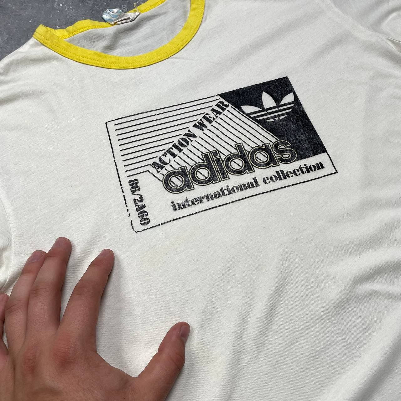 Vintage Vintage 80s 90s Adidas International Ringer Shirt Size L Size US L / EU 52-54 / 3 - 14 Thumbnail