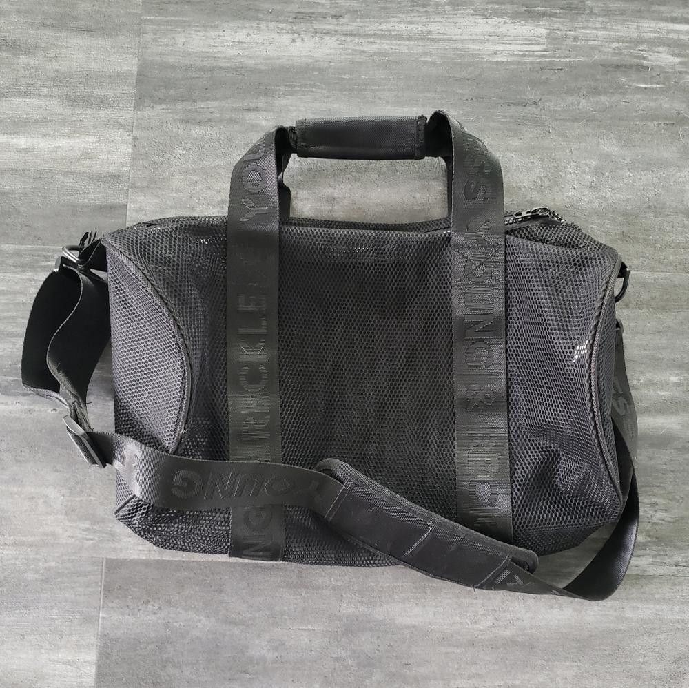 Young And Reckless Black Mesh Detailed Y&R Duffle Size ONE SIZE - 1 Thumbnail