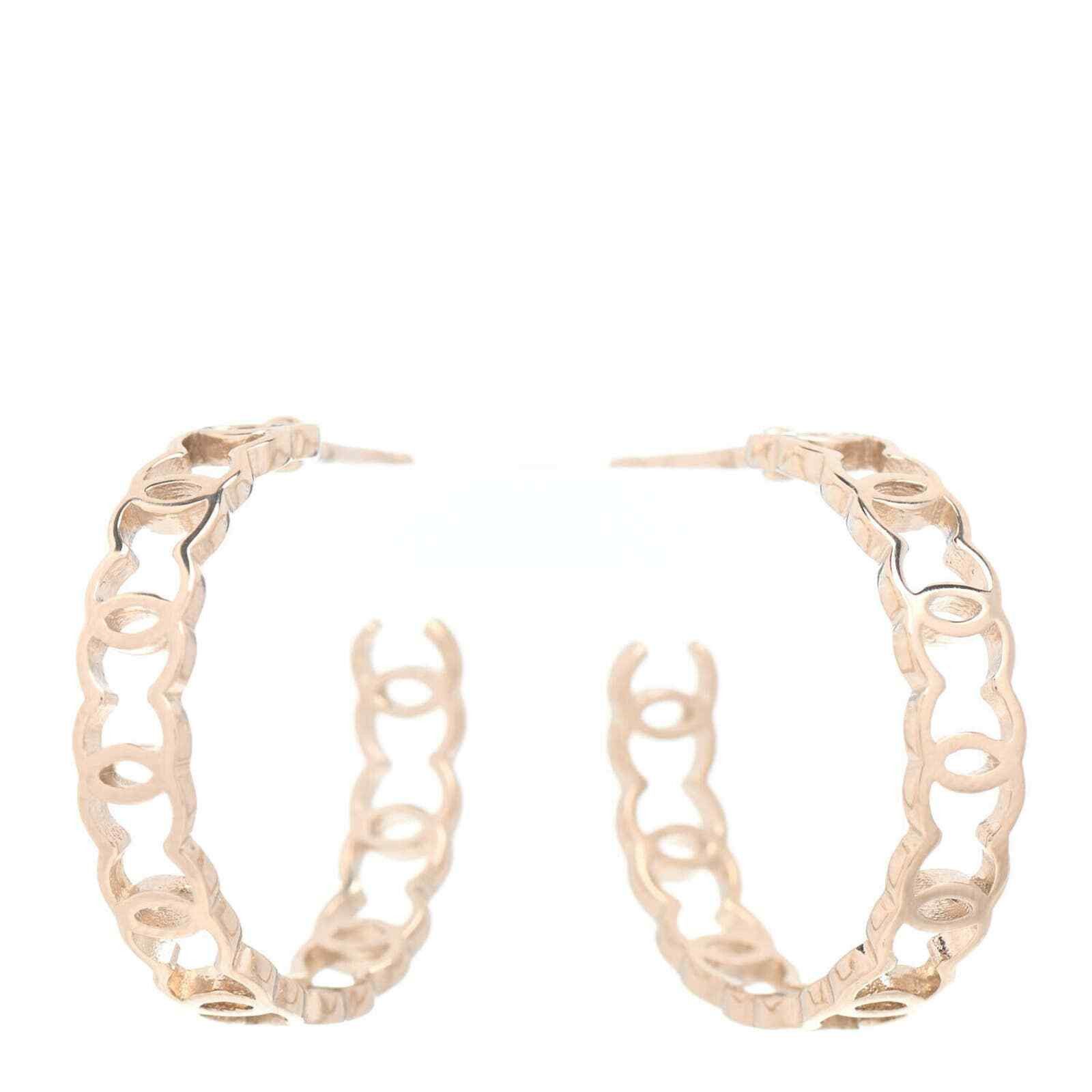 Chanel Chanel Gold Metal Interlocking Drop Statement Hoop Earrings Size ONE SIZE - 1 Thumbnail