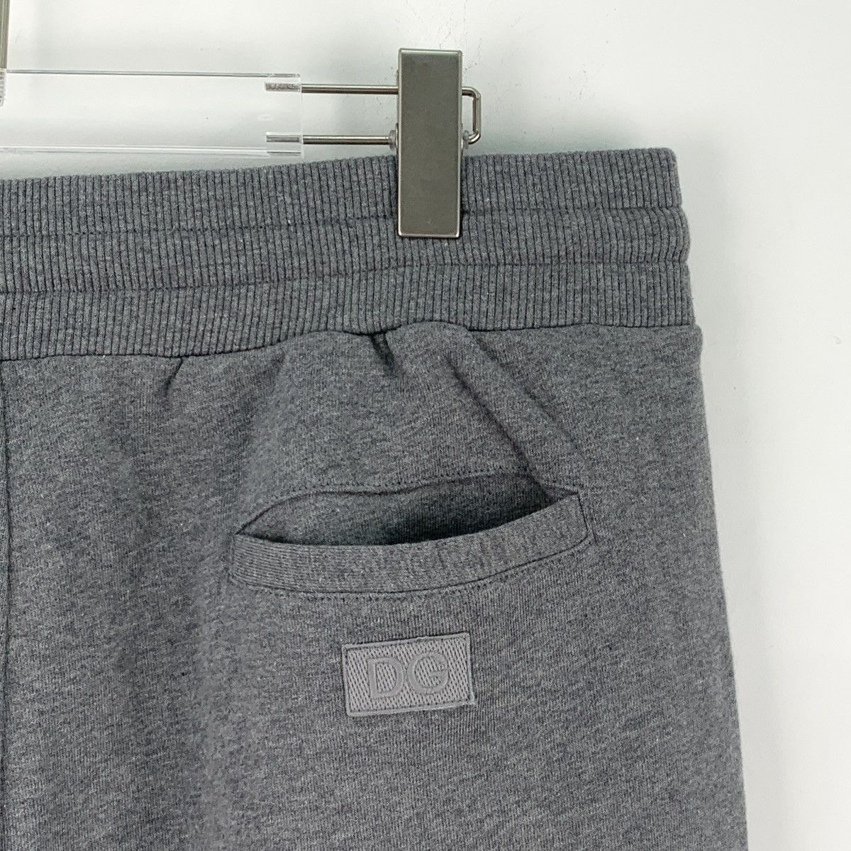Dolce & Gabbana Dolce & Gabbana Grey Badge Embroidered Sweatpants K26WX Size US 36 / EU 52 - 5 Thumbnail