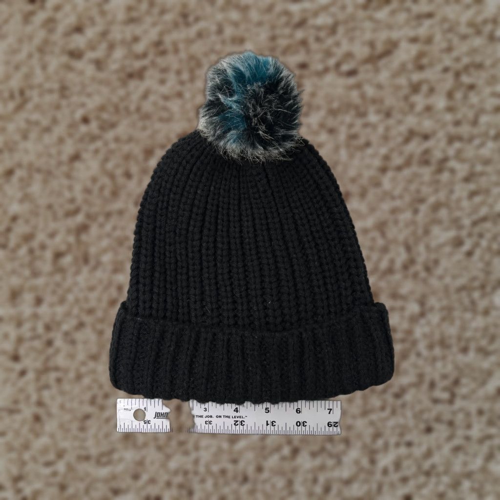 Vintage Womens Beanie Hat One Size Black Blue Knit Acrylic Polyester Winter Ski Pom Beanie - Activewear Women's Outdoors Winter Accessories Size ONE SIZE - 1 Thumbnail