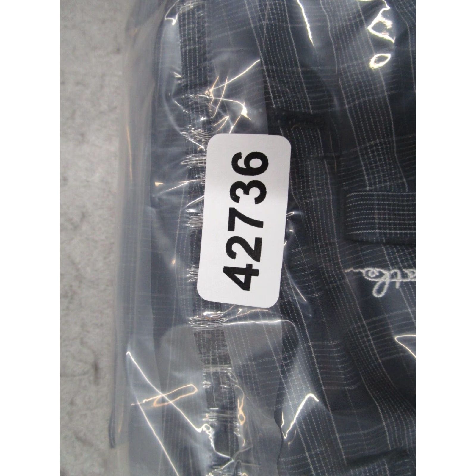 TravisMathew Travis Mathew Mens 36 Blue Plaid Chinos Pants Flat Front Golf Regular Fit Size US 36 / EU 52 - 8 Thumbnail