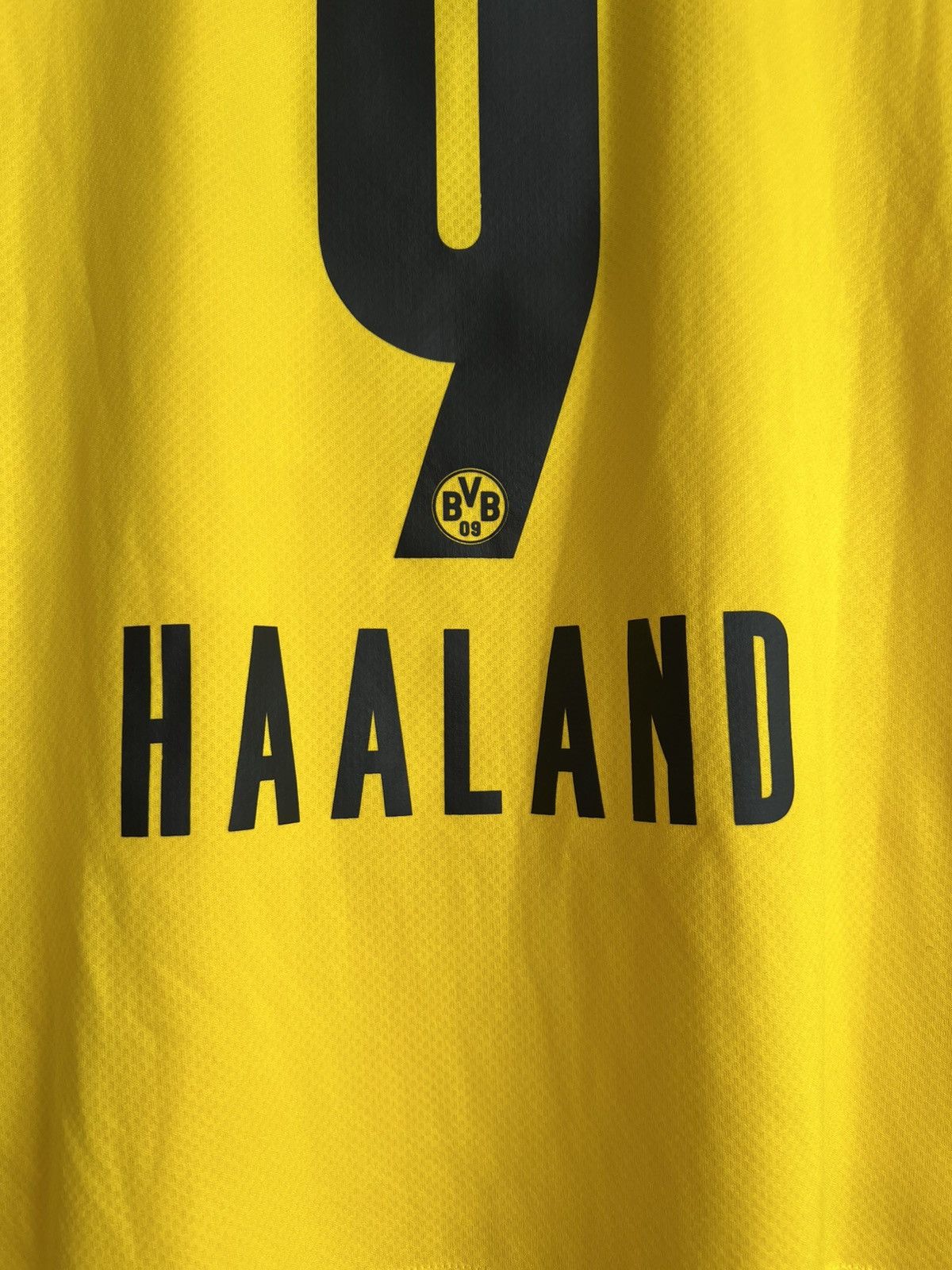 Puma Borussia Dortmund Haaland 2021-2022 Home Jersey | Soccer Size US M / EU 48-50 / 2 - 3 Thumbnail