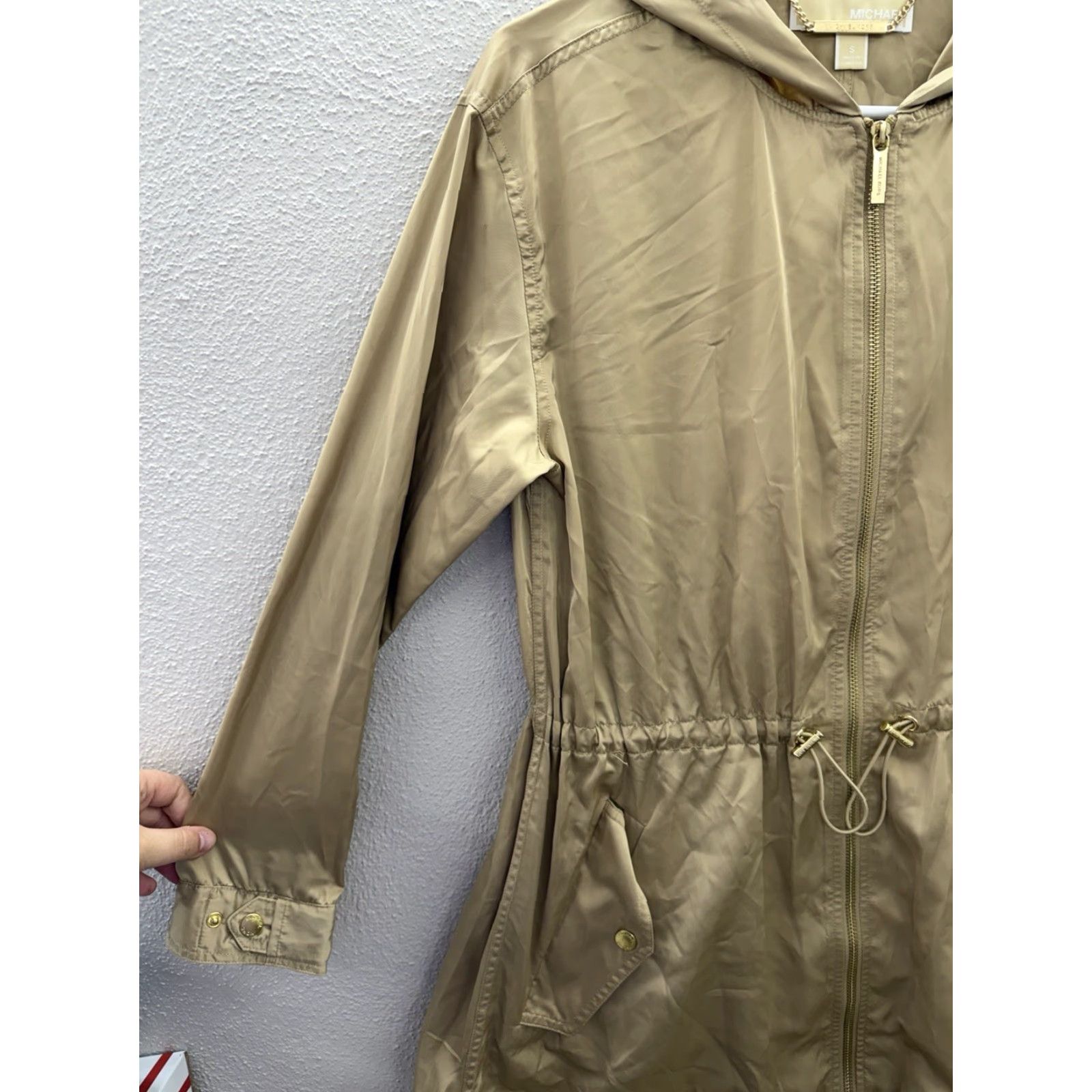Michael Kors Michael Kors Womens Jacket Size Small Gold Zip Up Hooded Adjustable Jacket Size S / US 4 / IT 40 - 2 Thumbnail
