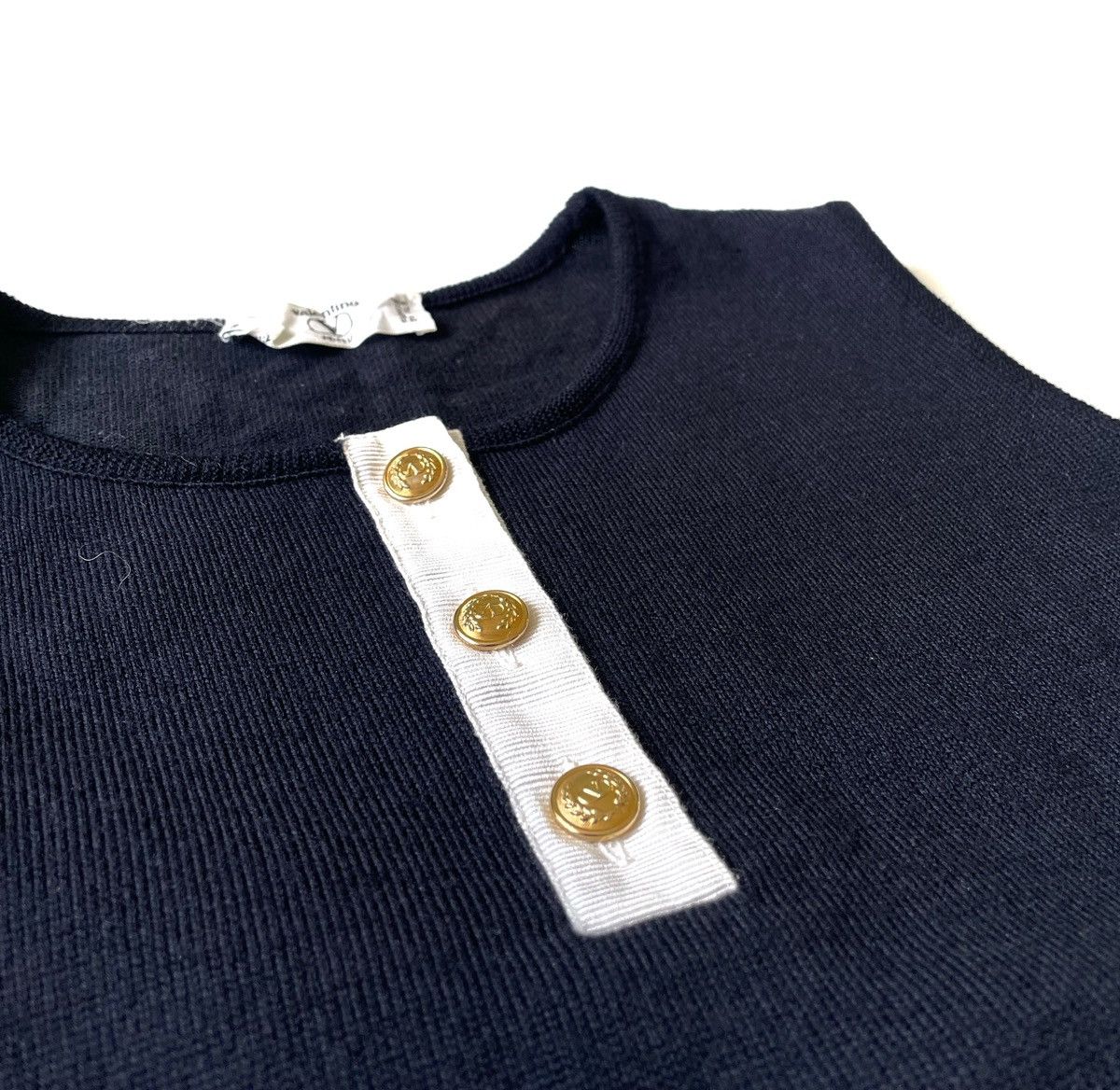 Valentino × Vintage Valentino Miss V Vintage Wool Vest Made Italy Gold Button S Size S / US 4 / IT 40 - 5 Thumbnail