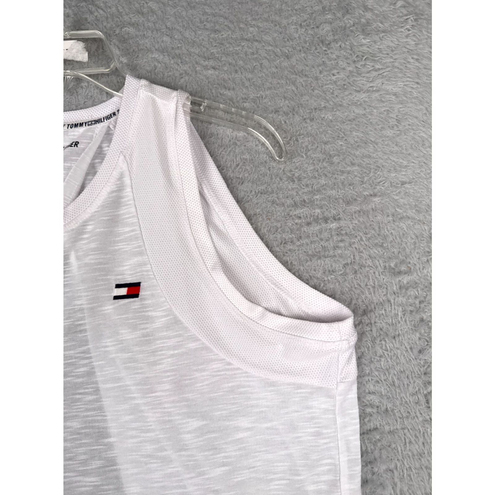 Tommy Hilfiger VINTAGE Tommy Hilfiger Sport Shirt Women Large White Tank Sleeveless Lightweight Open Logo Casual Sleeveless Shirt Womens L White Sports 90s Size L / US 10 / IT 46 - 2 Thumbnail