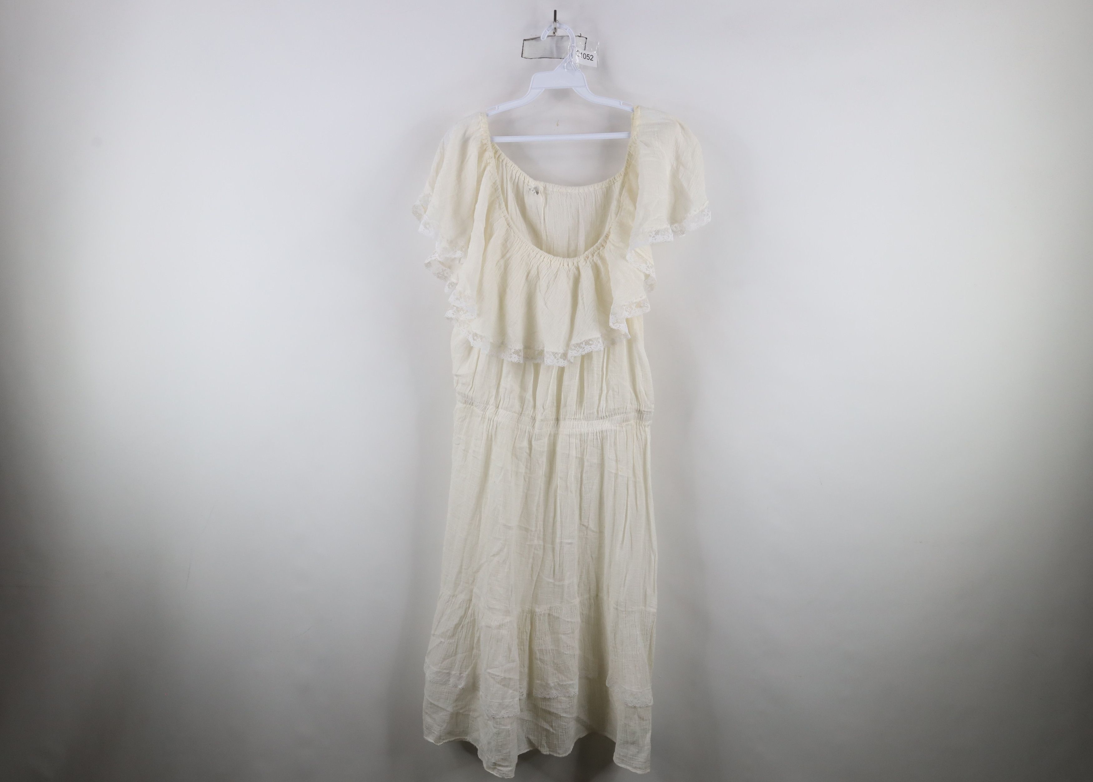 Vintage Vintage 60s 70s Prairie Farmhouse Gauzy Cotton Lace Dress Size XXL / US 16-18 / IT 52-54 - 1 Thumbnail