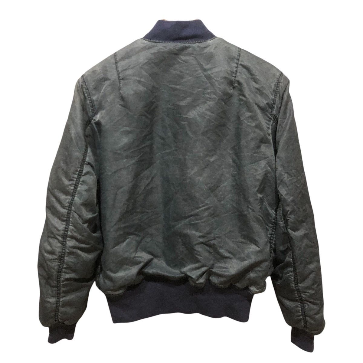 Vintage Vintage Bomber Jacket Silver Distressed Size US M / EU 48-50 / 2 - 6 Thumbnail