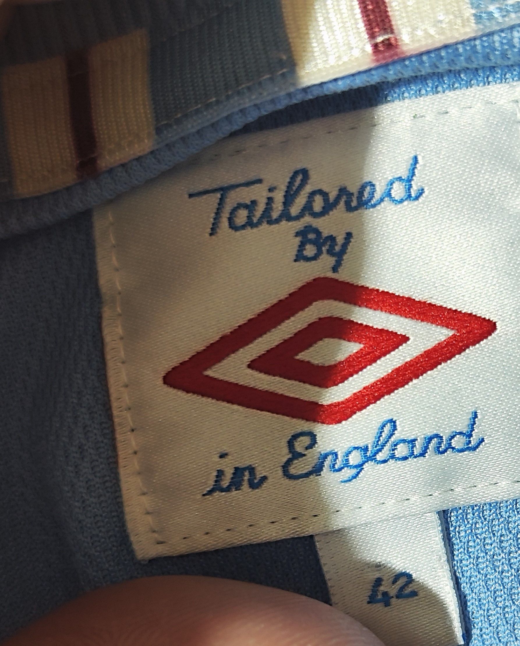Umbro Umbro Manchester City football shirt size S Size US S / EU 44-46 / 1 - 5 Thumbnail