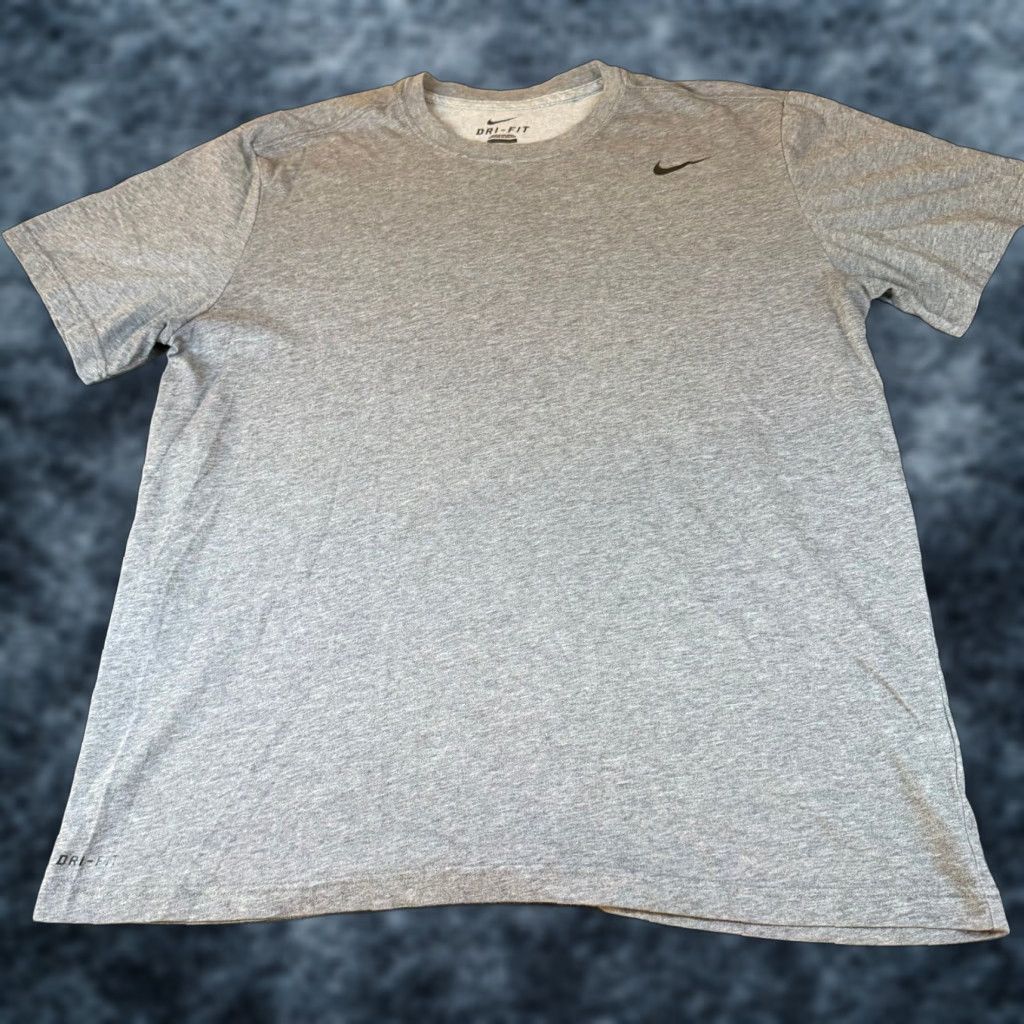Nike Nike Dri-FIT Gray T-Shirt Short Sleeve Athletic Mens XL Set of 2 Size US XL / EU 56 / 4 - 1 Thumbnail