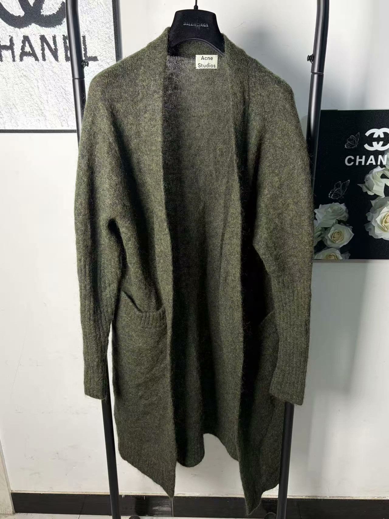 Acne Studios Acne Studios Knit White Sweater us_2 Women Size XS / US 0-2 / IT 36-38 - 1 Thumbnail