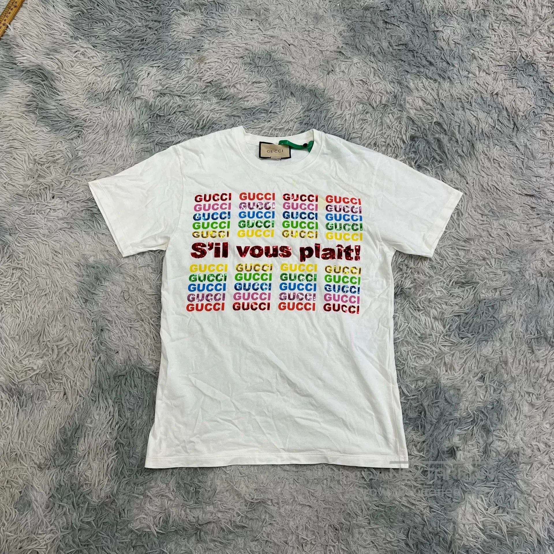 Gucci Gucci Colorful Sequin Short-Sleeve T-Shirt. Size XS / US 0-2 / IT 36-38 - 1 Thumbnail