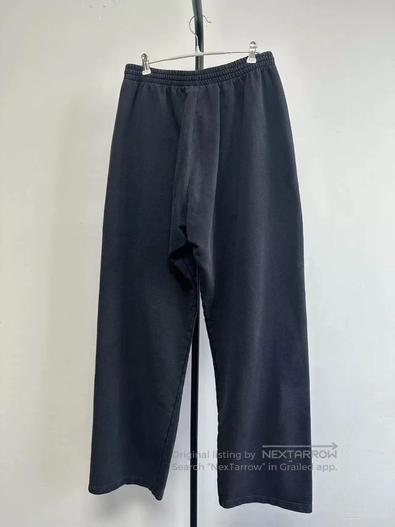 Balenciaga Balenciaga Mid-Rise Print Knit Sweatpants. Size US 26 / EU 42 - 2 Thumbnail
