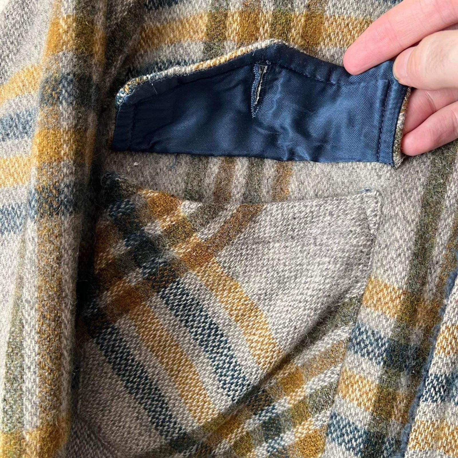 Vintage Distressed 70s Peters Wool CPO Jacket | Shadow Plaid | M Size US M / EU 48-50 / 2 - 5 Thumbnail