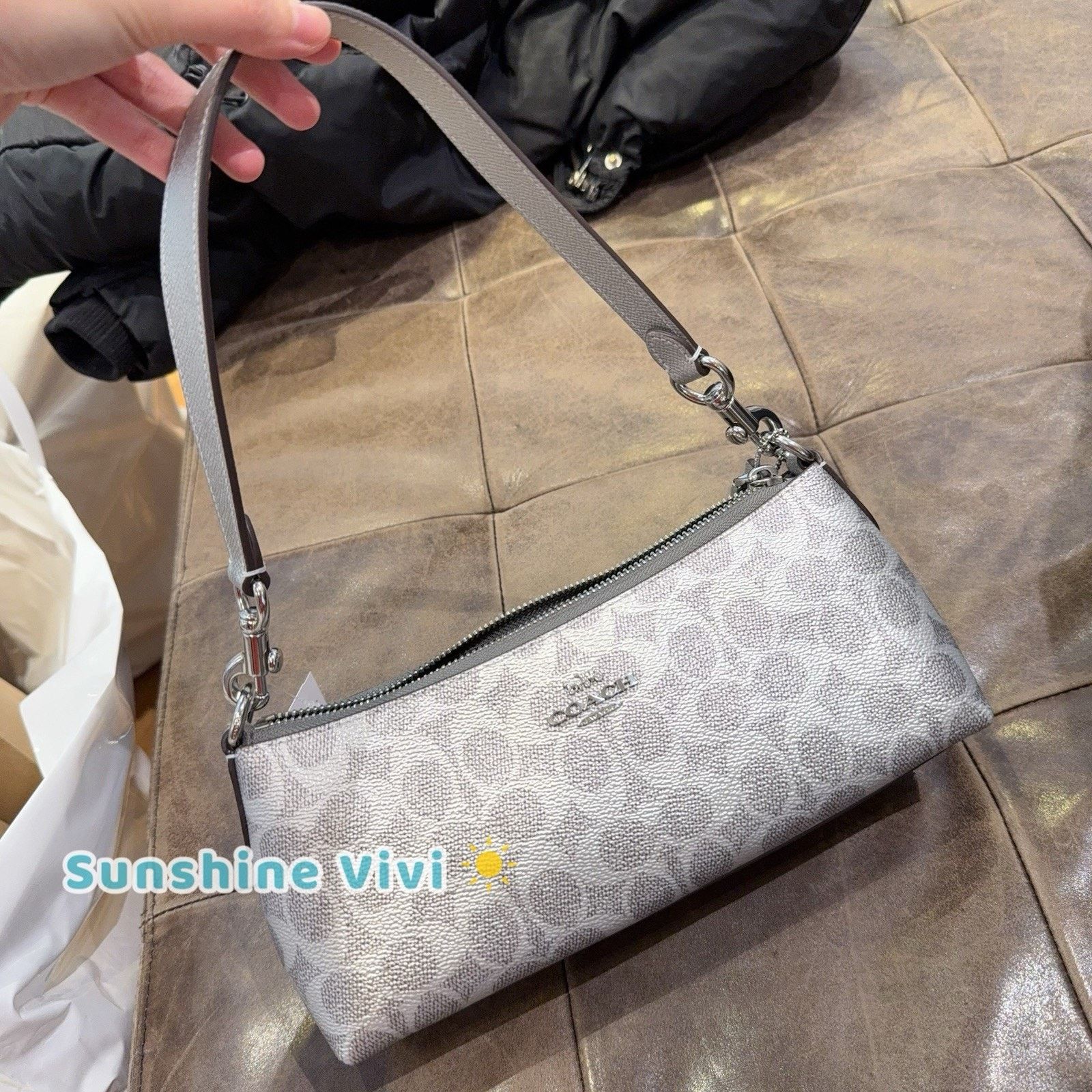 Coach NWT Coach Charlotte Shoulder Bag CCL40, Grey silver Size ONE SIZE - 8 Thumbnail