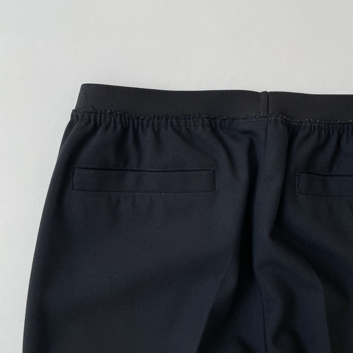 Raf Simons A/W 21 Black Raw Seam Waist Band Trousers Size US 32 / EU 48 - 13 Thumbnail