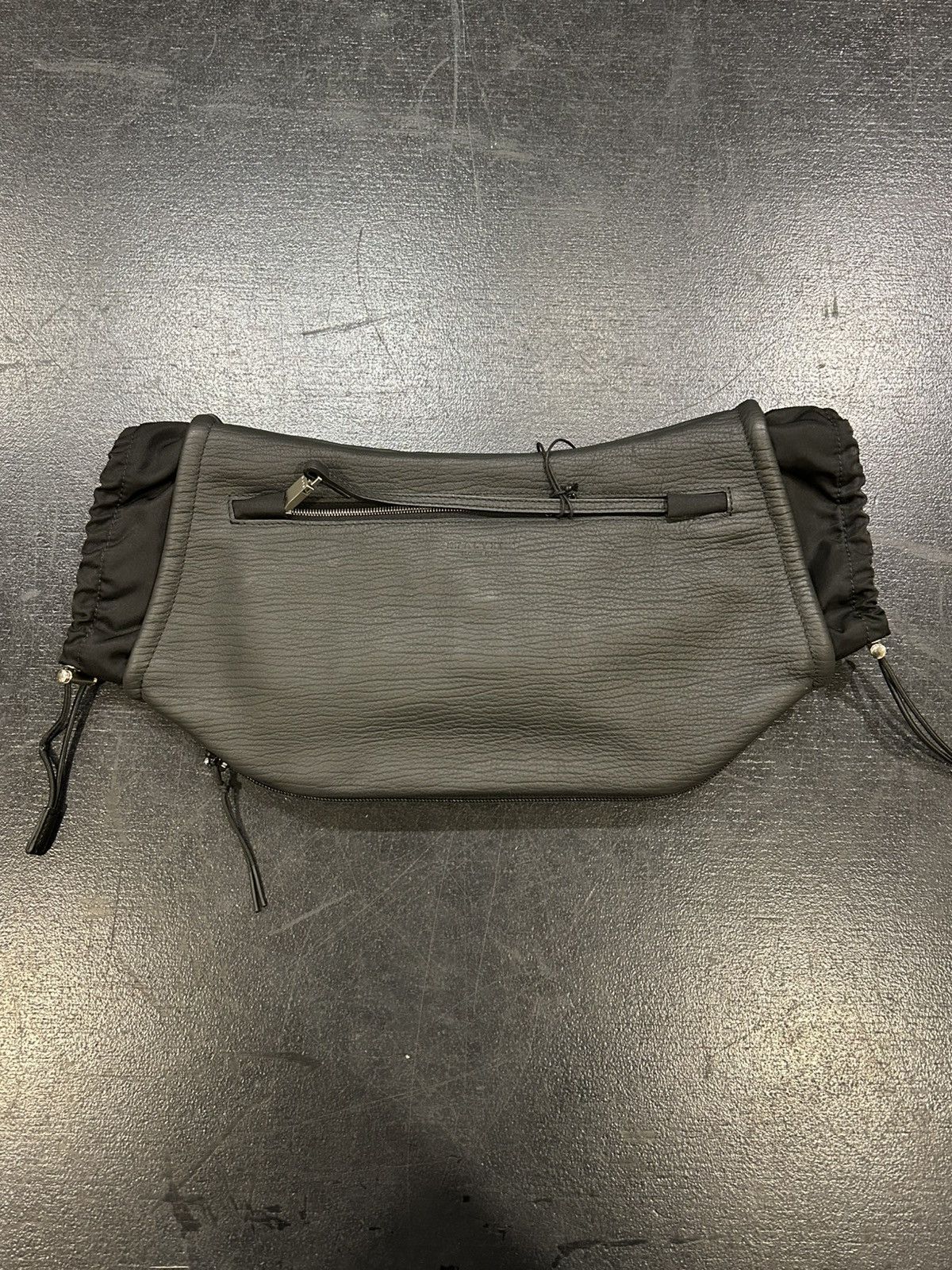 1017 ALYX 9SM 1017 Alyx 9SM Hand Warmer Bag Size ONE SIZE - 2 Thumbnail