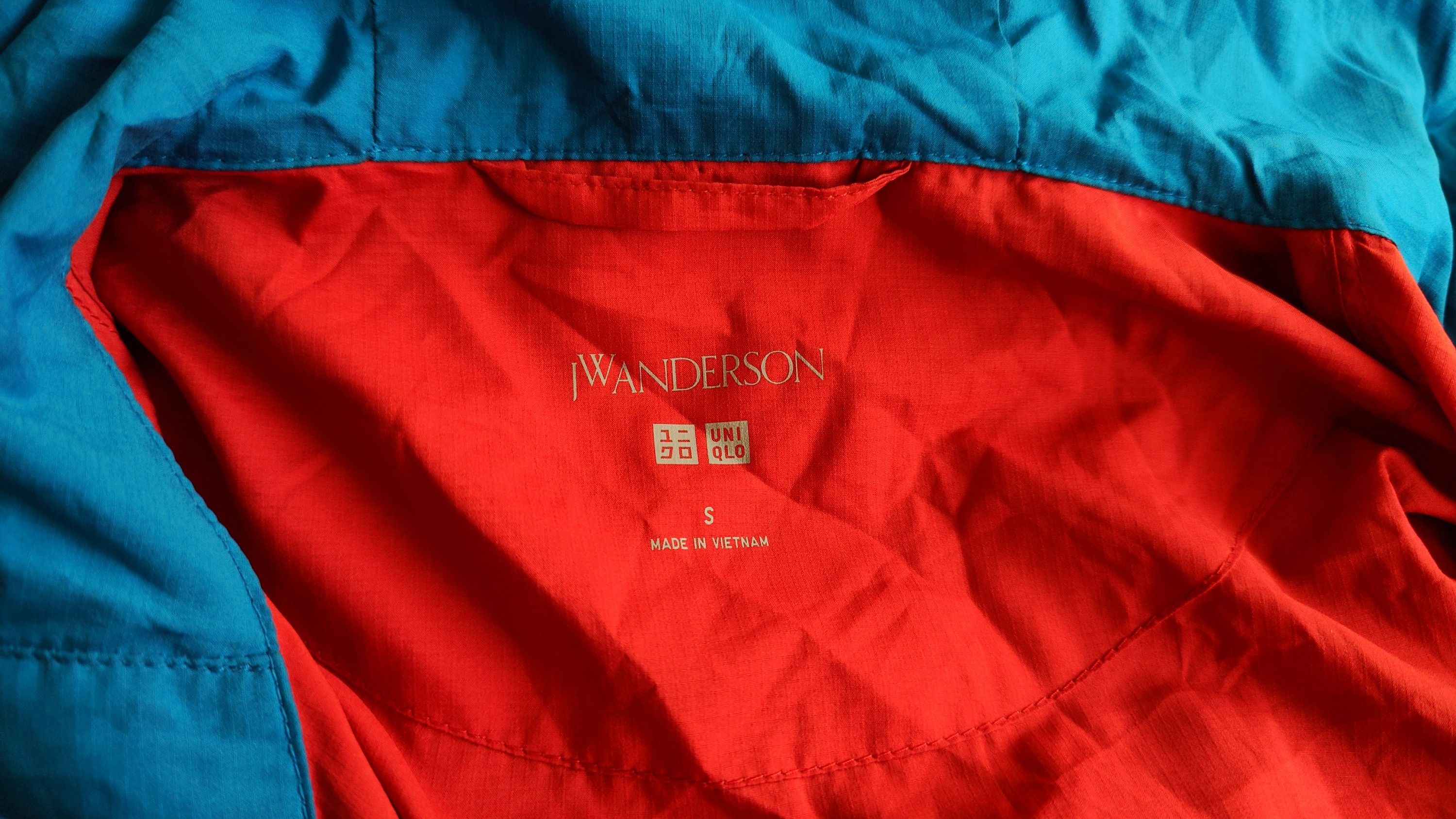 JW Anderson × Uniqlo JW Anderson x Uniqlo Windbreaker Ultralight jacket Size US S / EU 44-46 / 1 - 4 Thumbnail