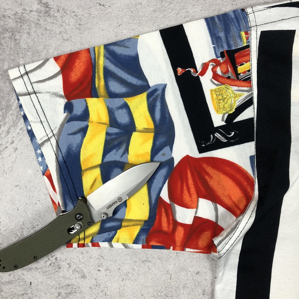 Versace Vintage 90s Versace Jeans Couture AOP Flags Heraldry Tee Size US XL / EU 56 / 4 - 14 Thumbnail