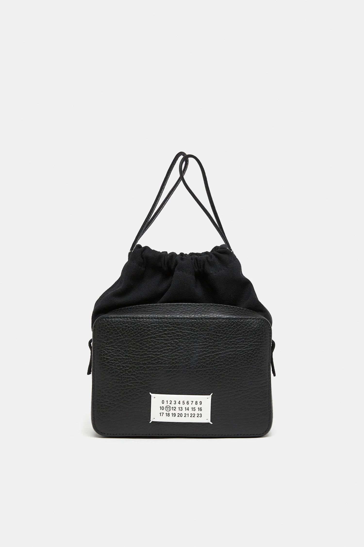 Maison Margiela oc11z0325 Size: OS / Medium Camera Bag in Black Size ONE SIZE - 1 Thumbnail
