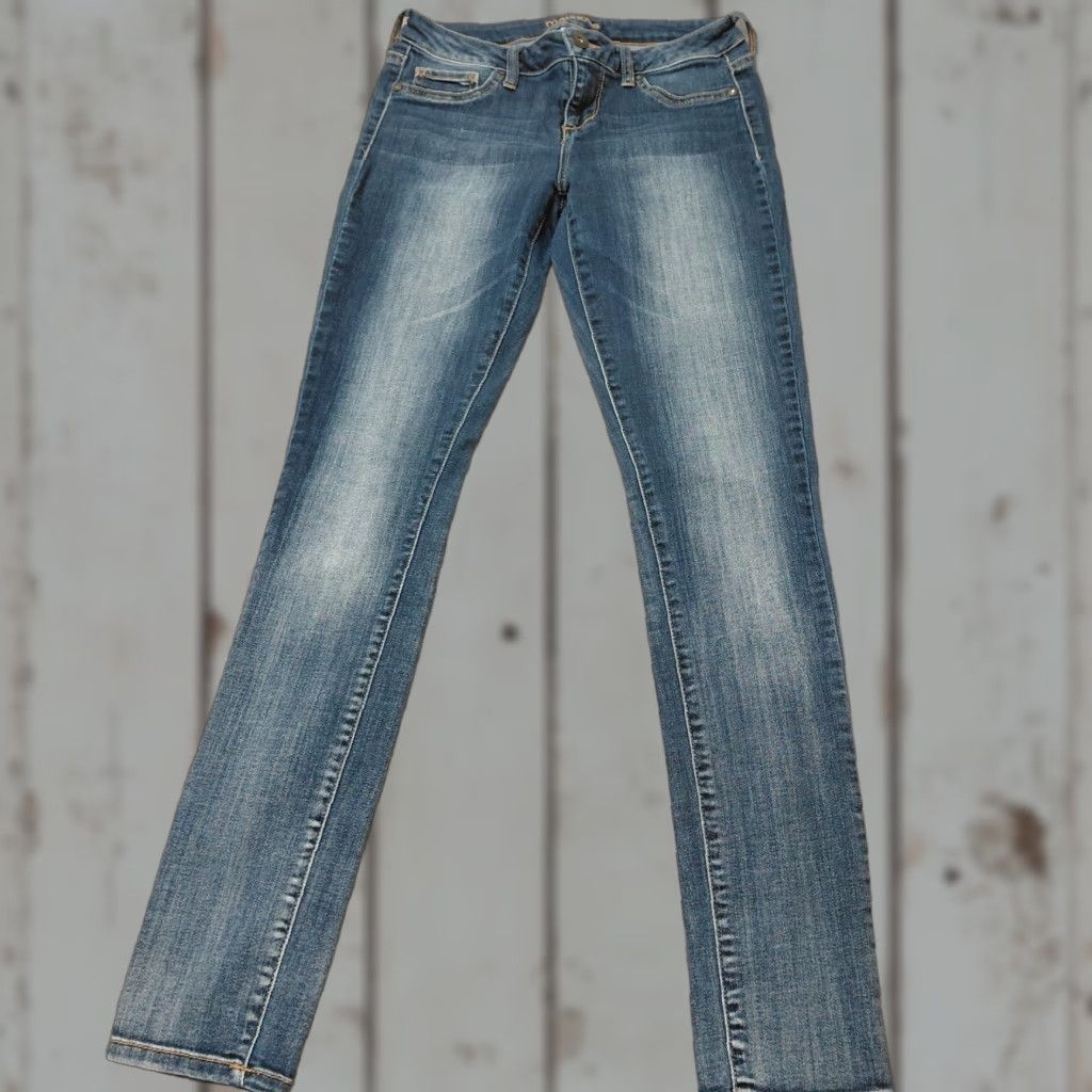 Vintage Maurice Jeans Woman’s Size M/R Indigo Blue Denim Stretch 27x31 Skinny Preppy EUC Size 32" / US 10 / IT 46 - 1 Thumbnail