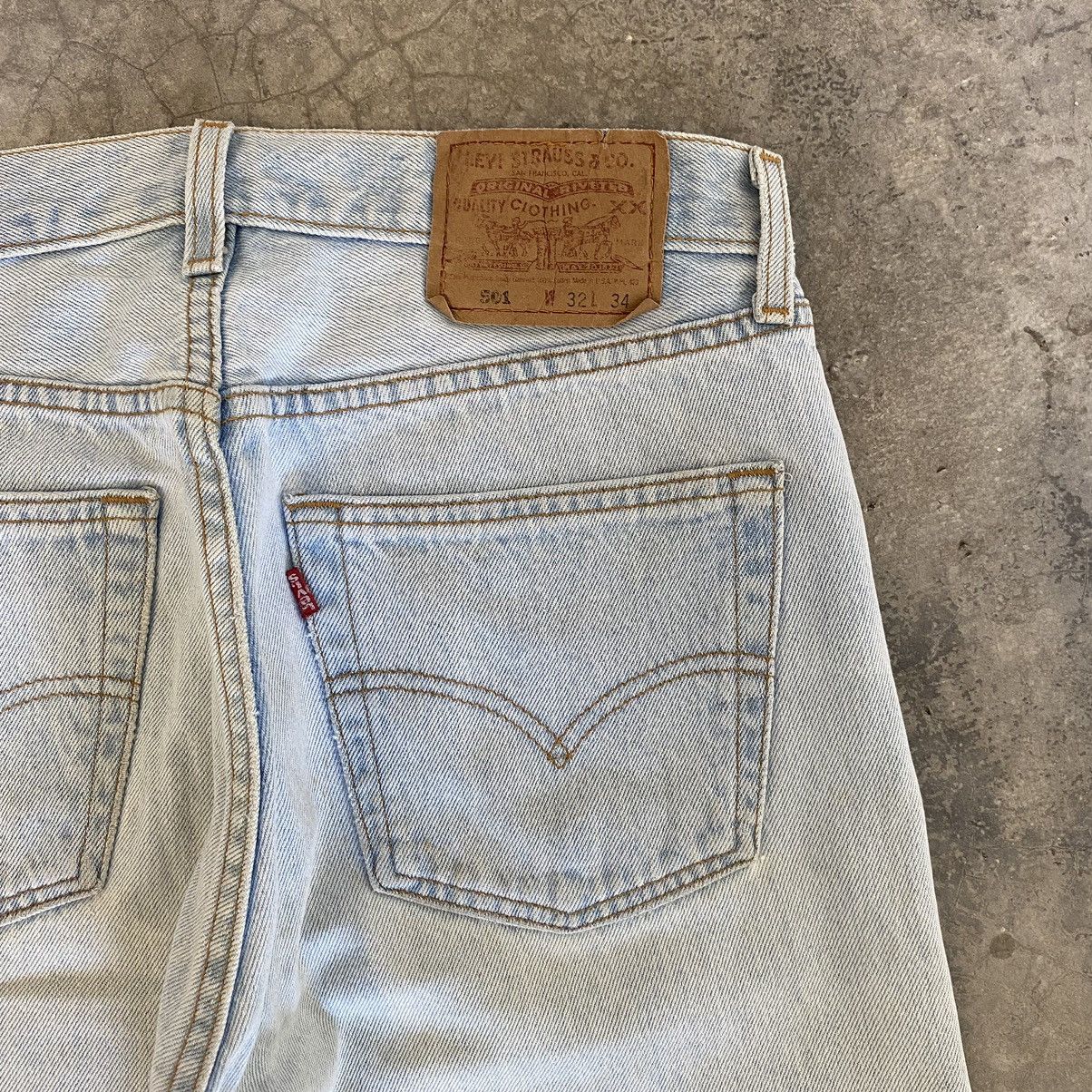 Levi's Vintage 90’s Levis 501 Light Blue Jeans Size US 31 - 19 Thumbnail