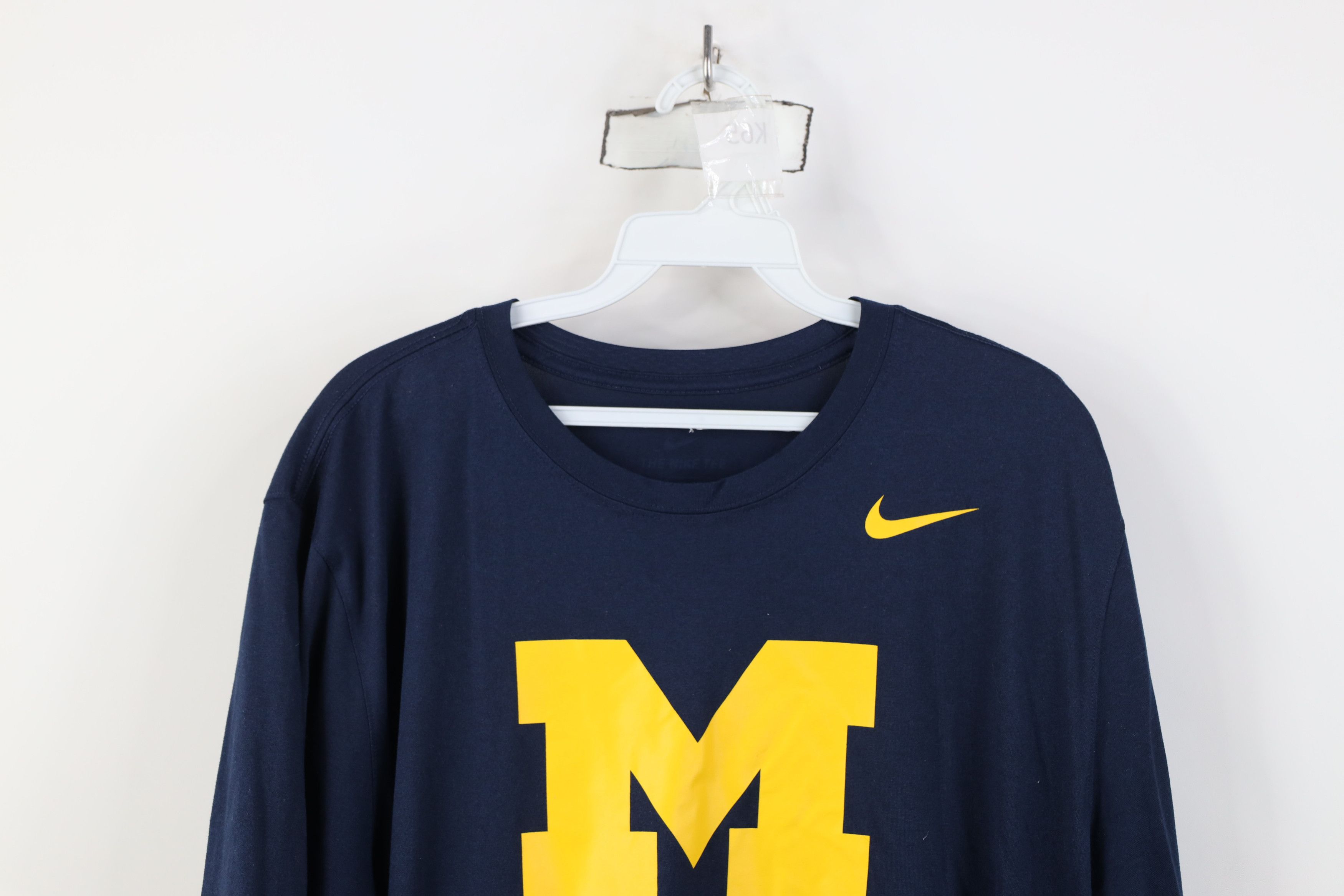 Nike Nike University of Michigan Football Short Sleeve T-Shirt Size US XL / EU 56 / 4 - 2 Thumbnail