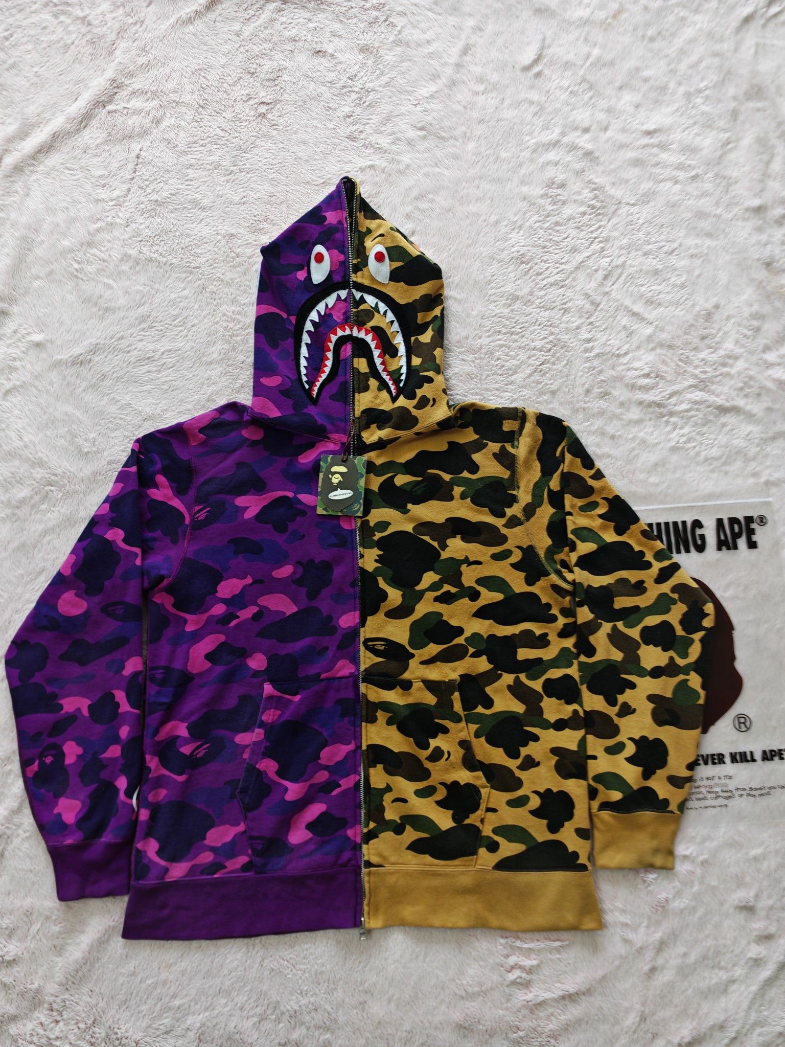 Bape A BATHING APE Split Camo Shark Hoodie XXL Size US XXL / EU 58 / 5 - 1 Thumbnail